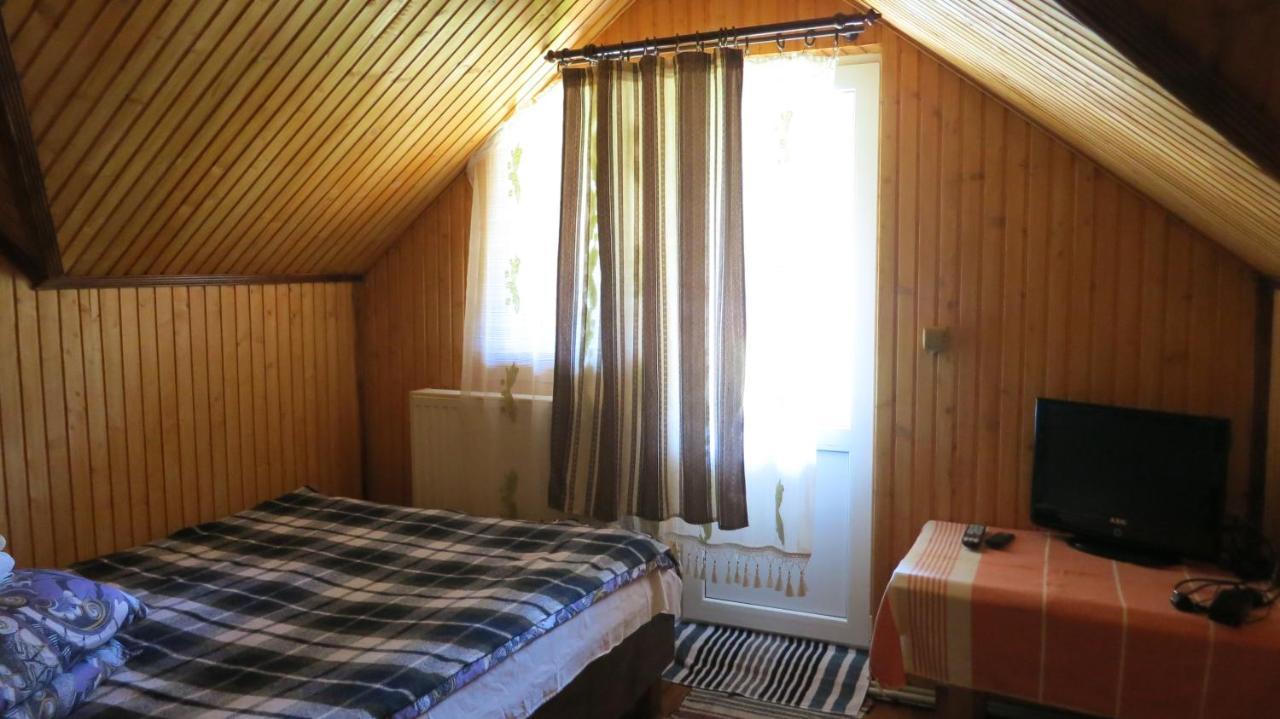 Cottage V Gorakh Izki Buitenkant foto